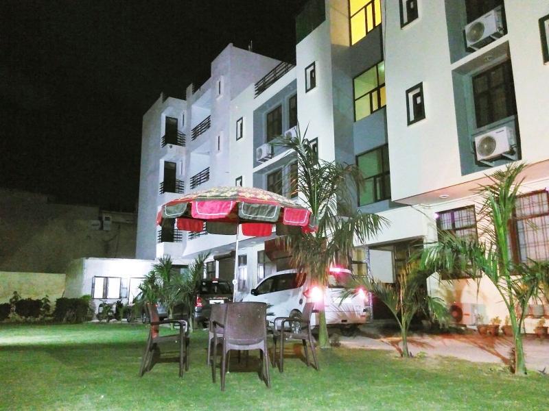 Hotel Olive & Blue - Govt Approved Hotel Near Delhi Airport Yeni Delhi Dış mekan fotoğraf
