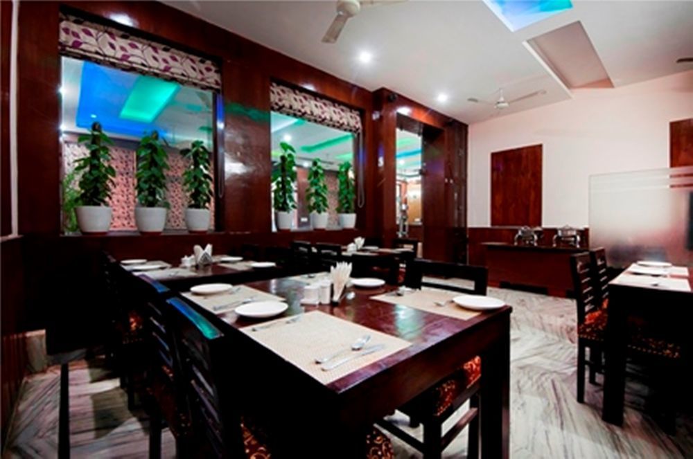 Hotel Olive & Blue - Govt Approved Hotel Near Delhi Airport Yeni Delhi Dış mekan fotoğraf
