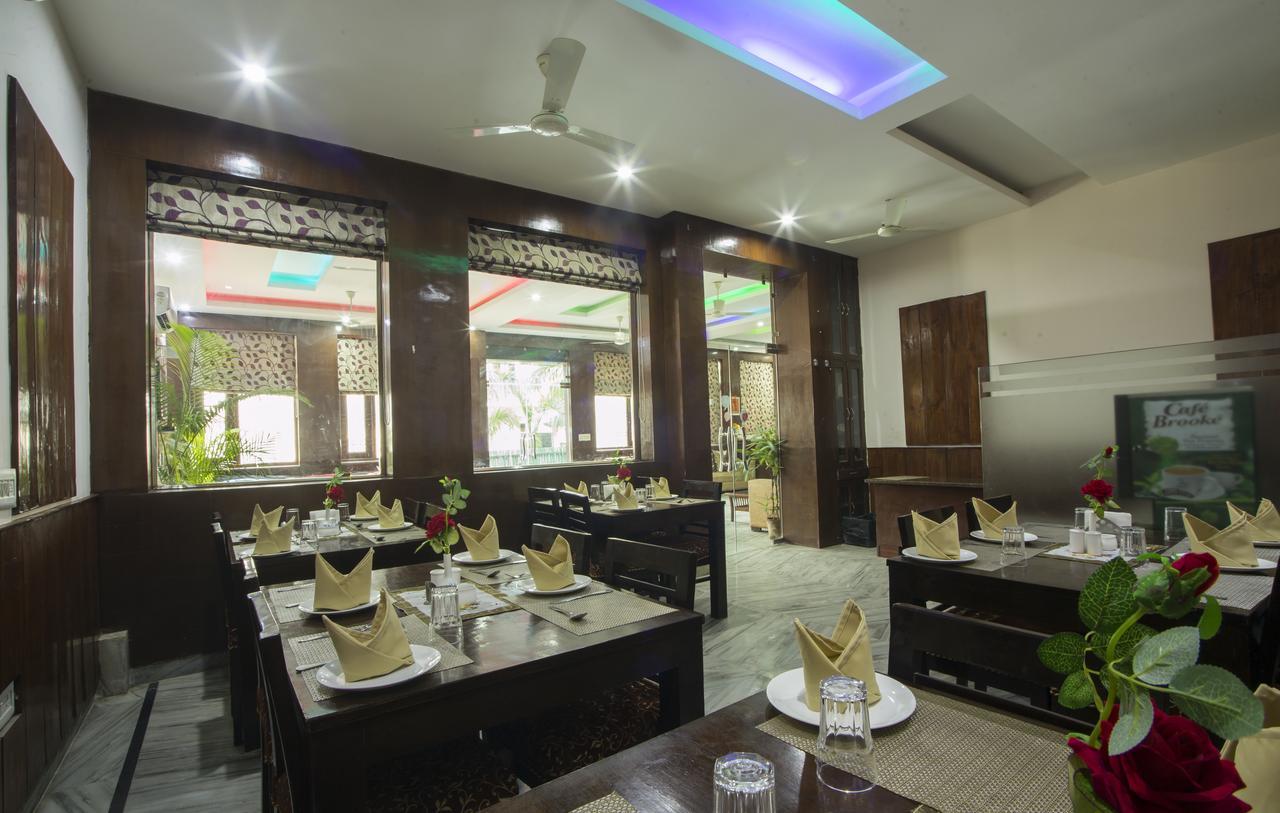 Hotel Olive & Blue - Govt Approved Hotel Near Delhi Airport Yeni Delhi Dış mekan fotoğraf