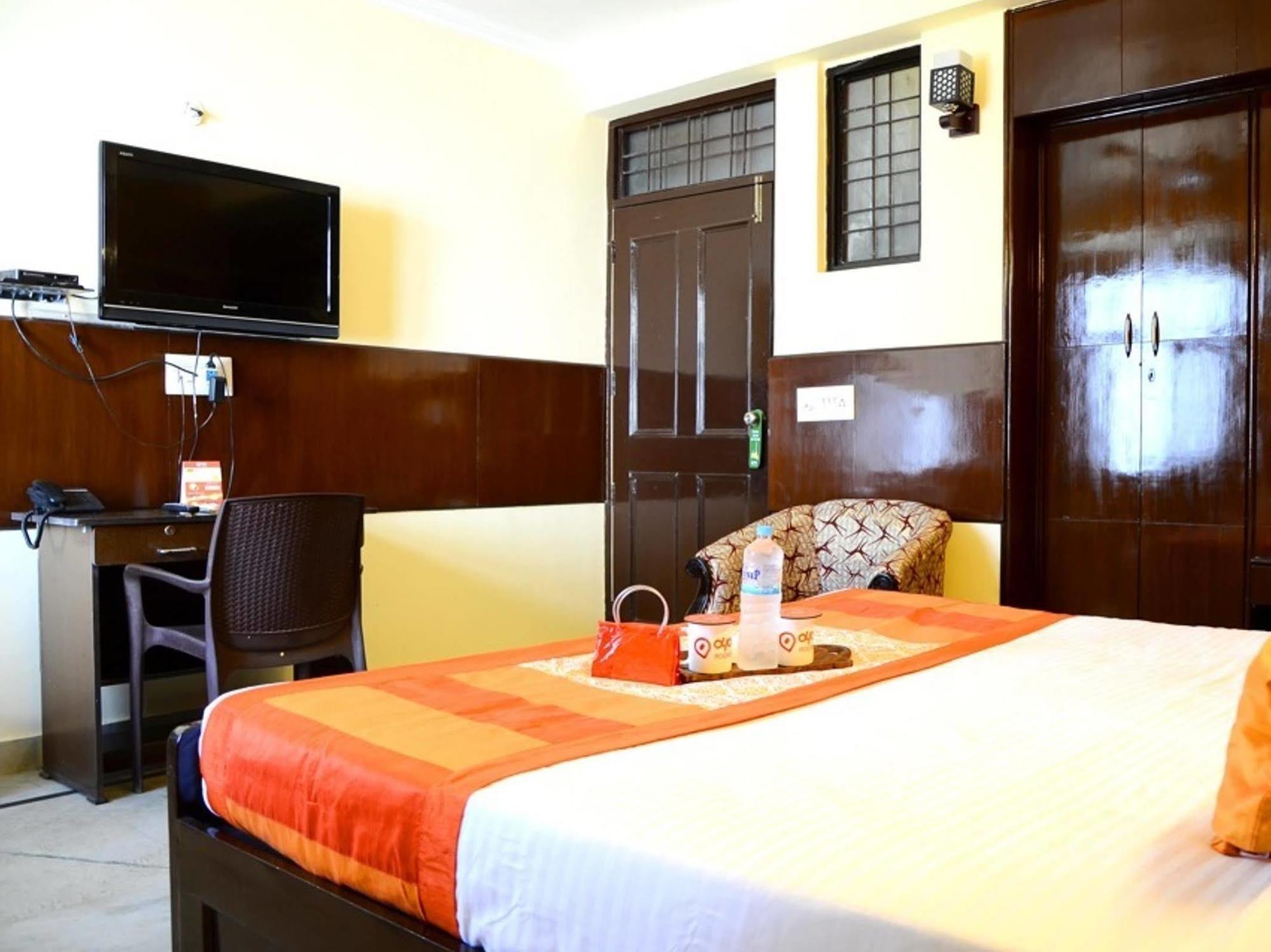 Hotel Olive & Blue - Govt Approved Hotel Near Delhi Airport Yeni Delhi Dış mekan fotoğraf