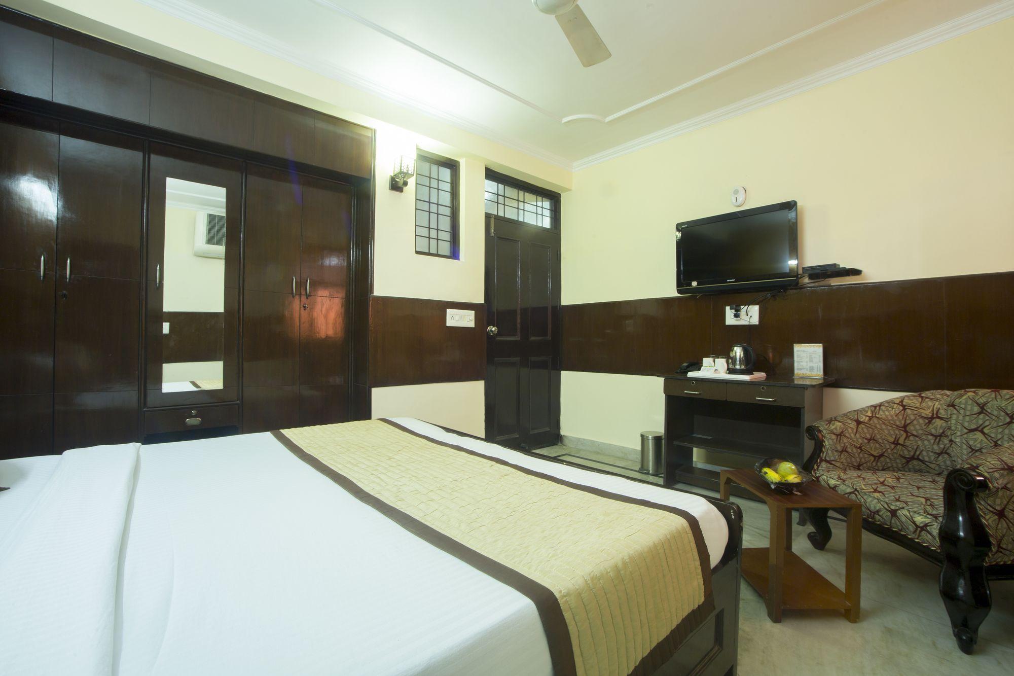 Hotel Olive & Blue - Govt Approved Hotel Near Delhi Airport Yeni Delhi Dış mekan fotoğraf